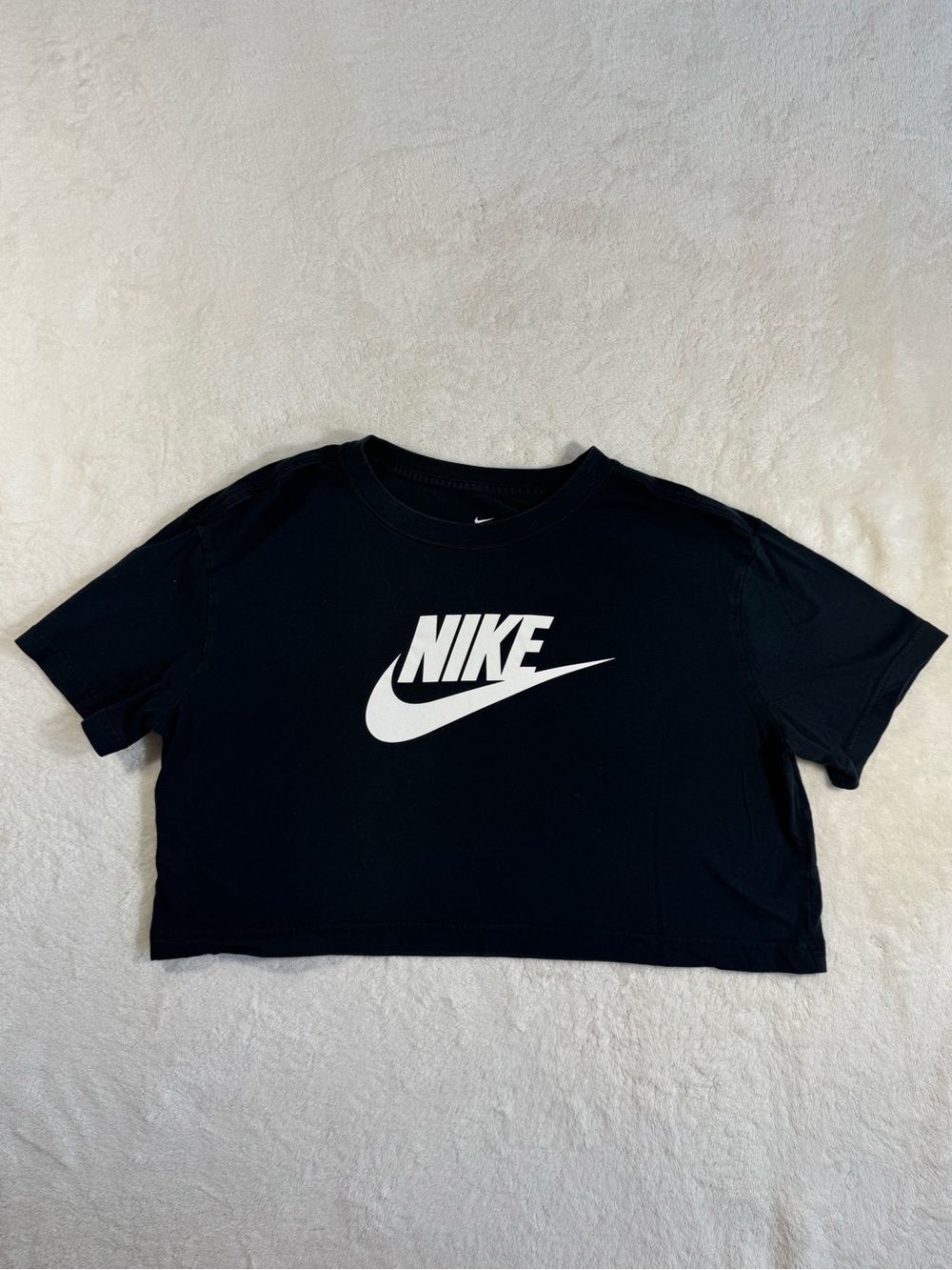 Nike Sportswear Essential Cropped Logo T-Shirt Black White Women's M